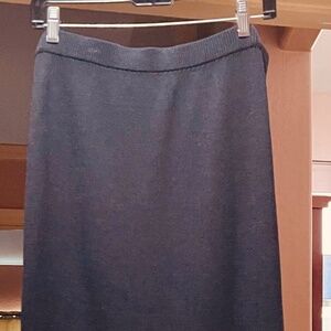 St John Long Skirt (Straight) Size 14
